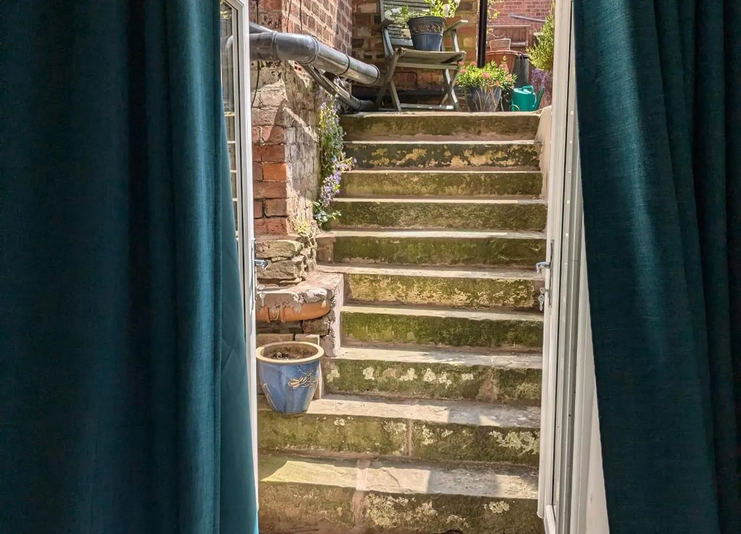 The Basement Apartment Lytham St Annes